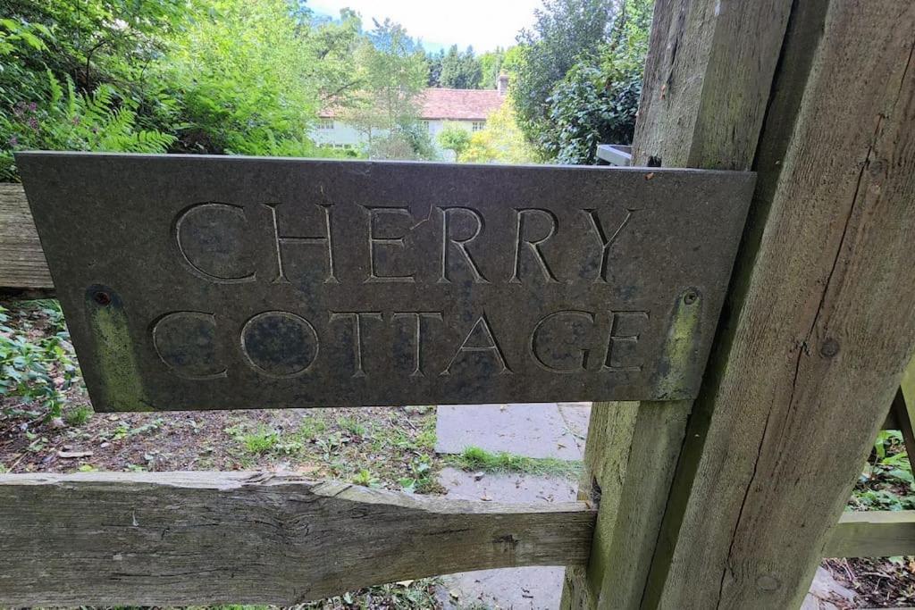 Ashdown Forest Character Cottage, 18Th Century 크로우버러 외부 사진